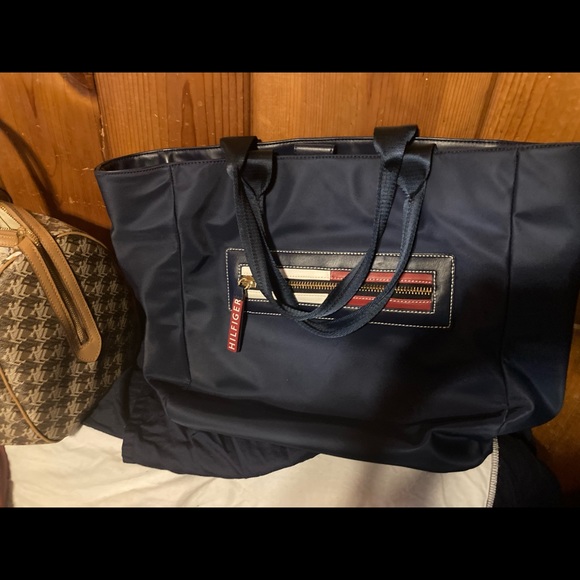 Designer purses - Picture 4 of 7